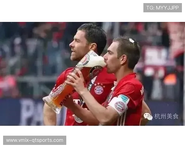 “拜仁球员啤酒节私人聚会,孔帕尼低调参与未违纪律” “拜仁球员啤酒节私人聚会,孔帕尼低调参与未违纪律”